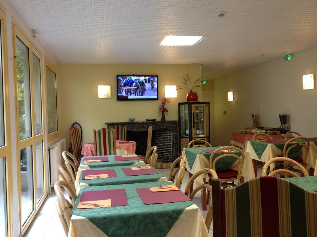 Hotel Couleurs Sud Centre-Ville Gare Charleville-Mezieres Luaran gambar